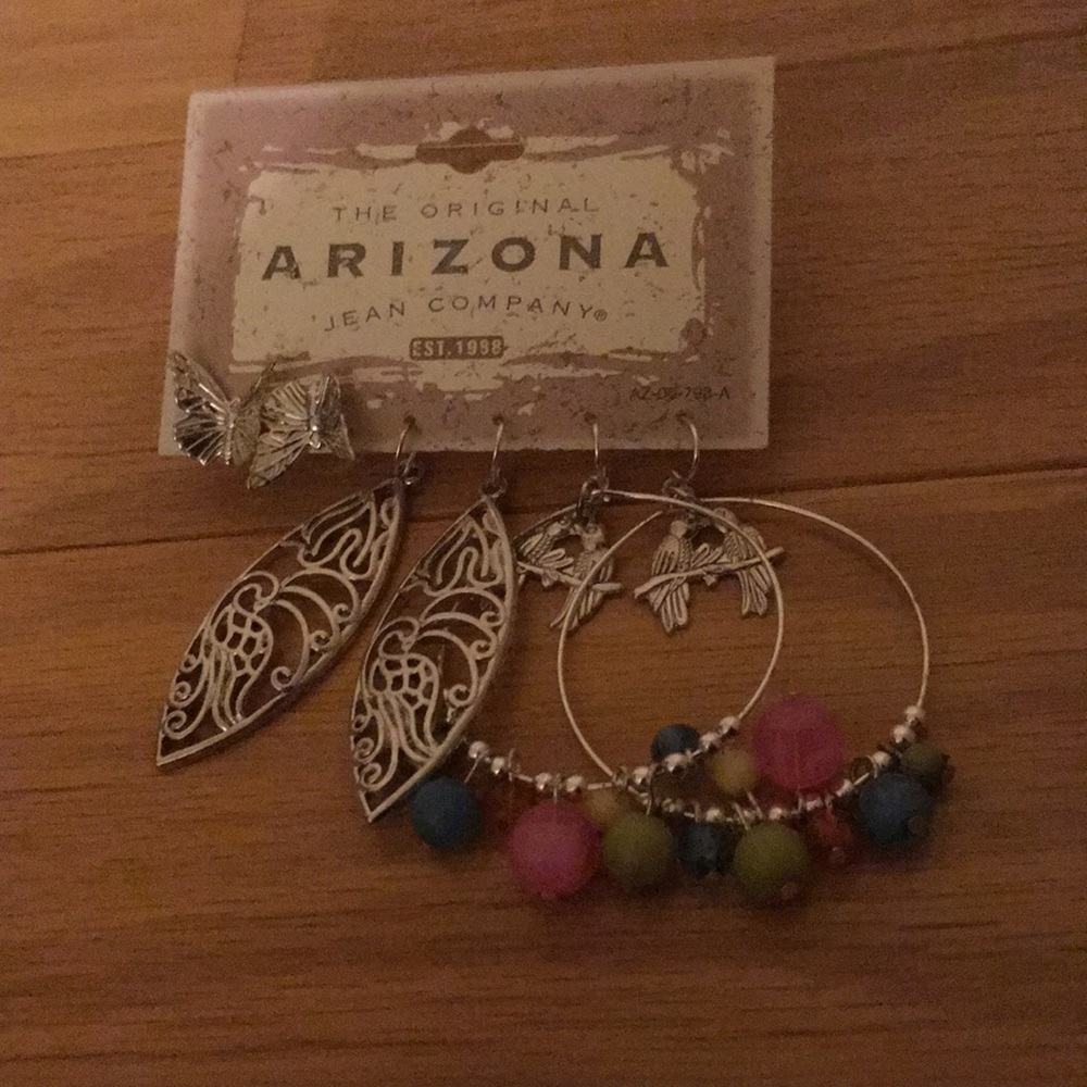 ‼️Jewelry 3 different styles ‼️